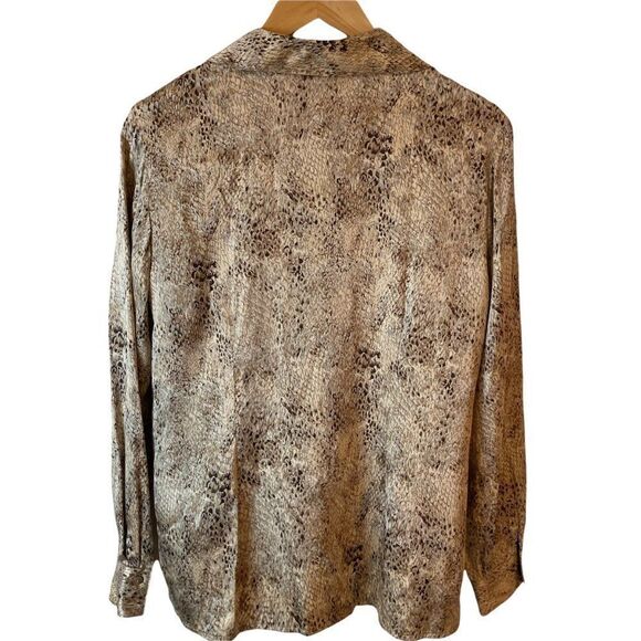 Classiques Entier 100% Silk Animal Print Blouse Size Medium - Picture 6 of 10
